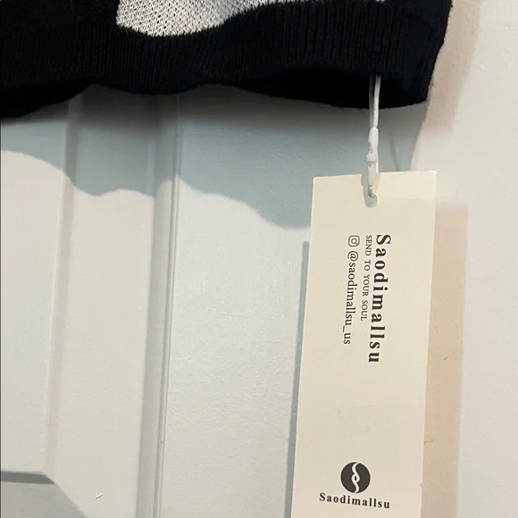 Chic Checkered Crew Neck Sweater - Picture 3 of 6